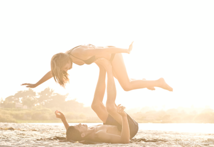 Teaser_13090-beach-couple