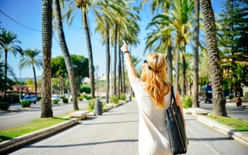 Thumb_person-holiday-vacation-woman-large