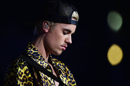 Teaser_grammys-2016-show-performance-justin-bieber-billboard-650